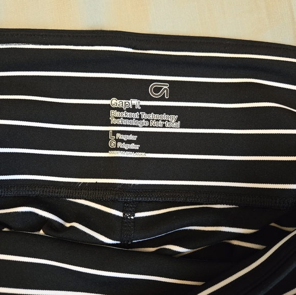 Brand new without tags, gapfit blackout leggings - Picture 5 of 5